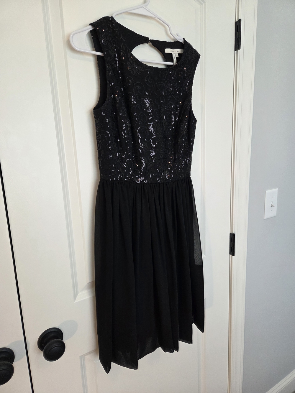 Black Sequin Sleeveless Cocktail Dress